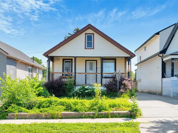 1396 Lillian Ave, Windsor, ON N8X 4A5
