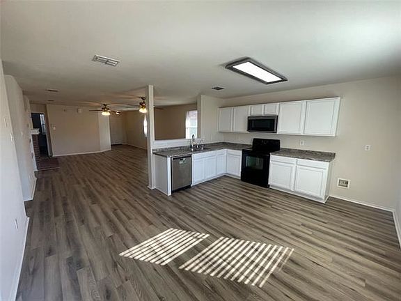 3rd image of 8408 Cotton Valley Ln