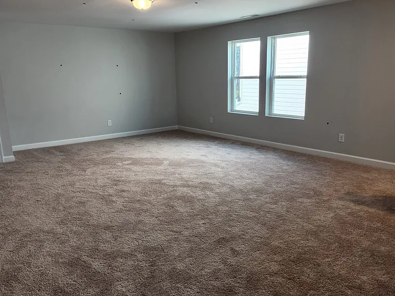 290 Gregory Village Dr — Photo 19
