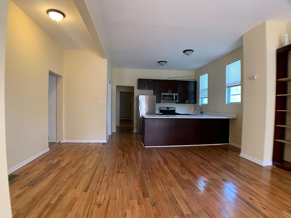 1st image of 3614 W McLean Ave #1