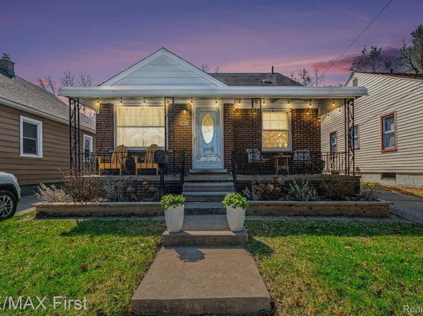 560 E Oakridge St, Ferndale, MI 48220