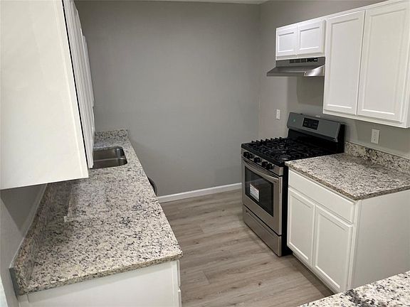 2nd image of 3116 Karla Dr