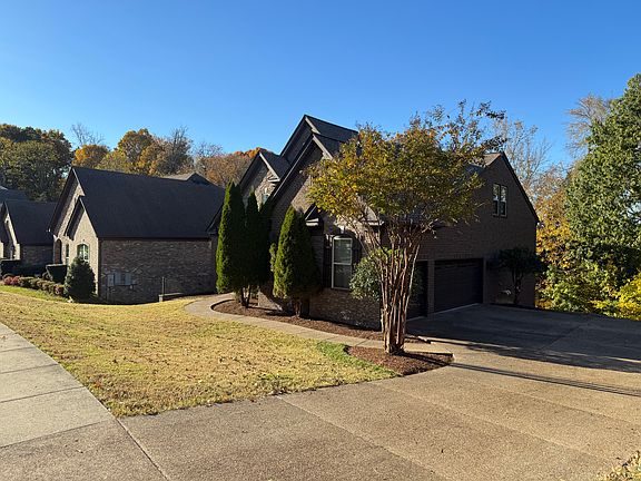 2nd image of 1165 Pin Oak Ln