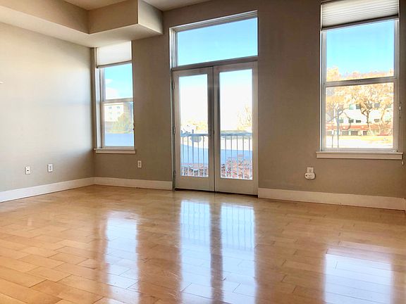 3rd image of 1738 Franklin St #3C