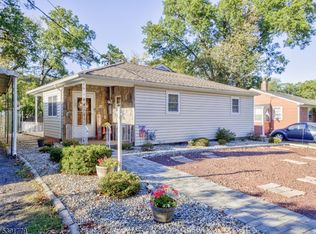 16 Garrabrant Rd, Clifton, NJ 07013