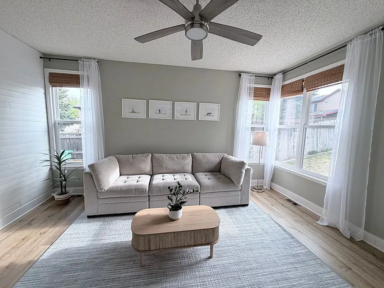 5381 S Dunkirk Way — Photo 9