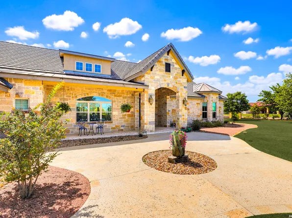 3704 Club View, Kerrville, TX 78028