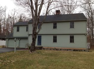 40 White Oak Dr, Southington, CT 06489