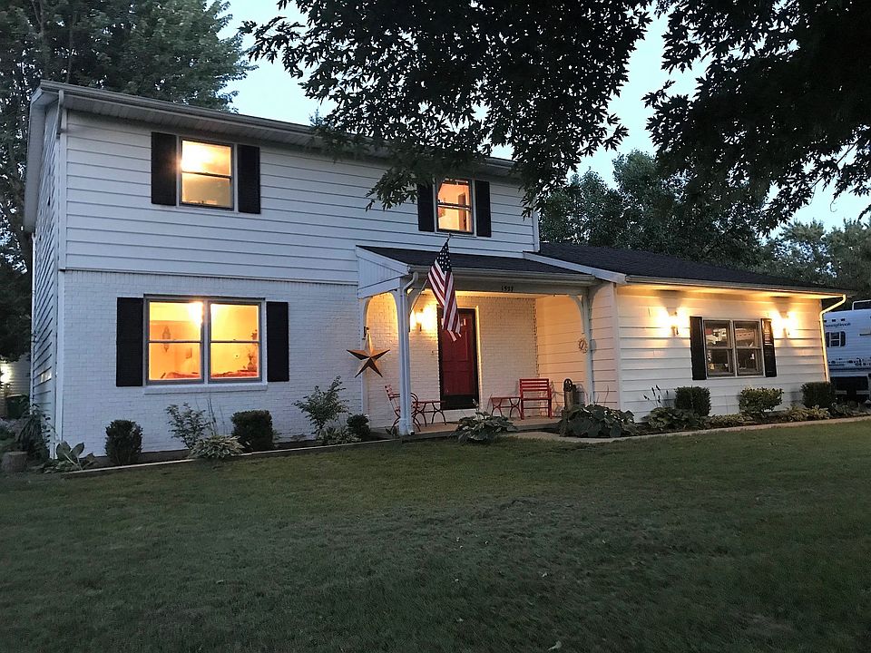 Beautiful Home in Valhalla