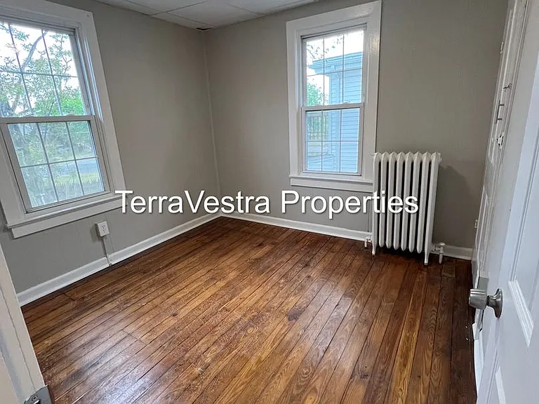 805 Archer St — Photo 11