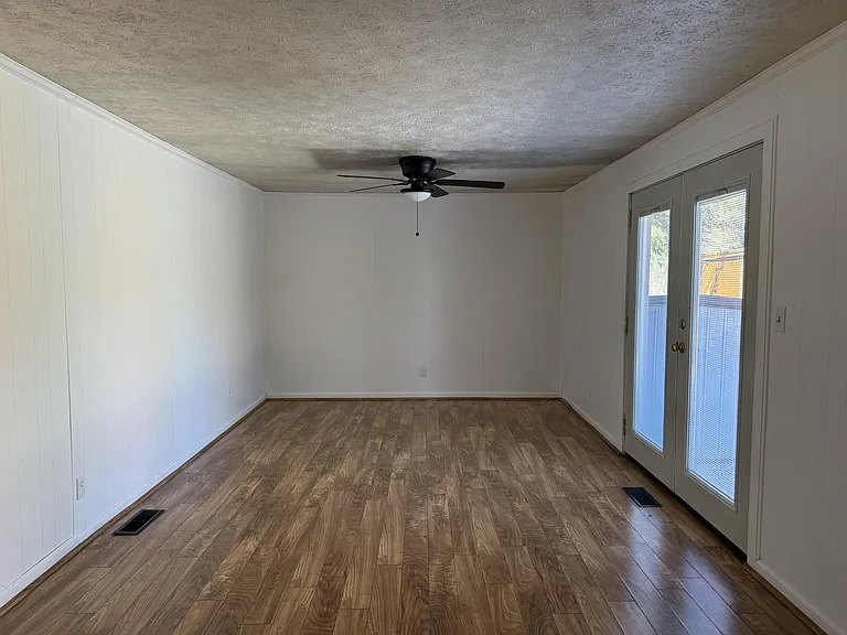 535 Willow Dr SE #1 — Photo 11