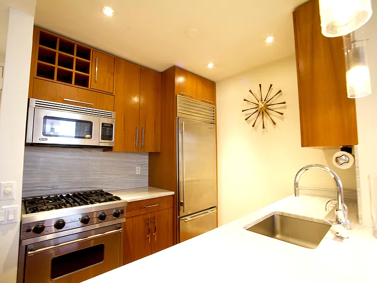 88 Greenwich St #1016 — Photo 5