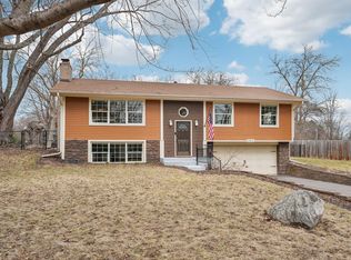 16210 Woodland Ln, Minnetonka, MN 55345