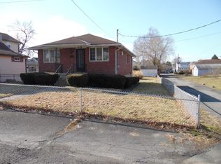 39 W Bergh St, Plains, PA 18705
