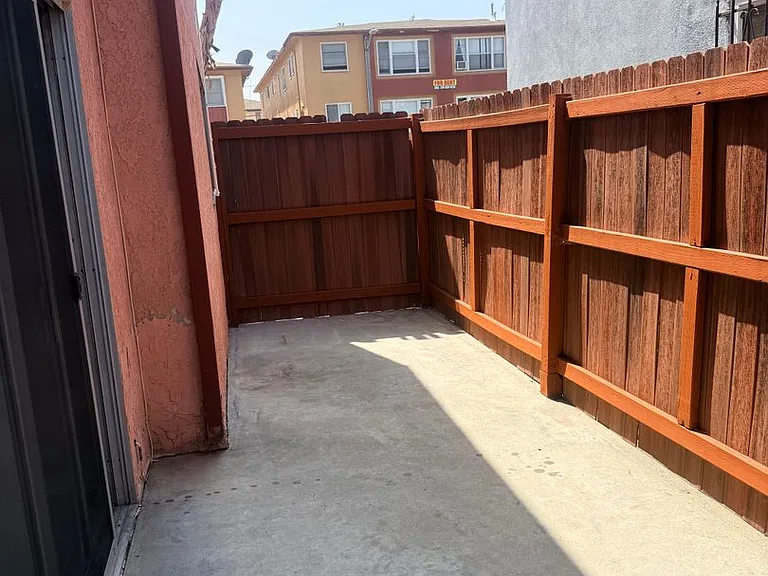 4151 Somerset Dr — Photo 8