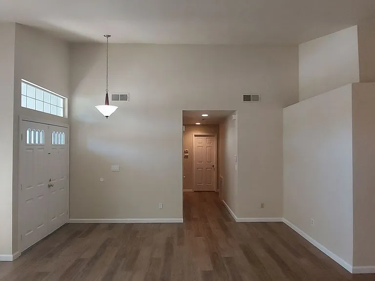 3835 Hunters Glen Pl — Photo 13