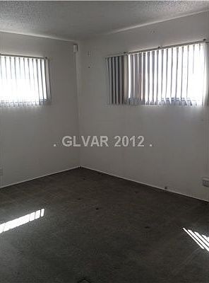4th image of 5925 Gipsy Ave