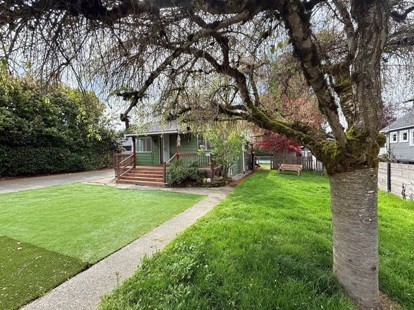 3239 39th Ave SW