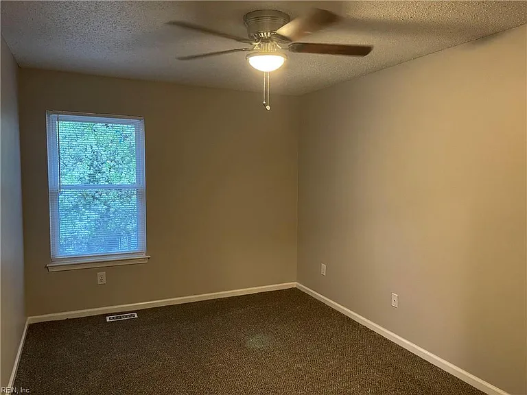 808 Quesnel Dr — Photo 19