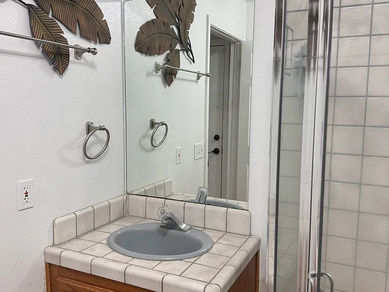 3945 N Angus St — Photo 9