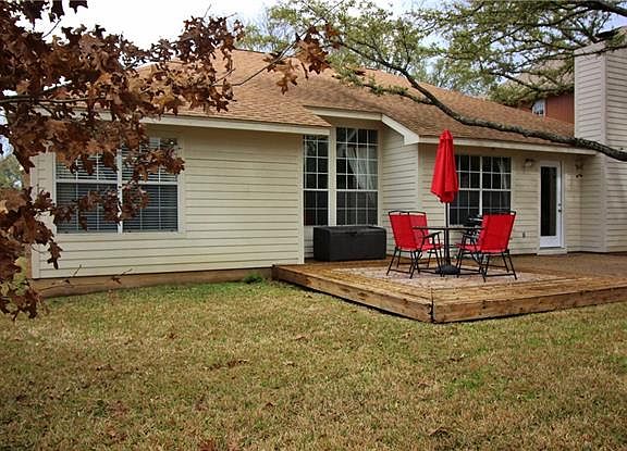 3rd image of 2509 Little Elm Trl