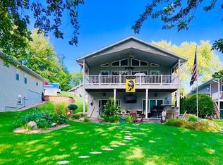 220 Eastside Ln, Montezuma, IA 50171
