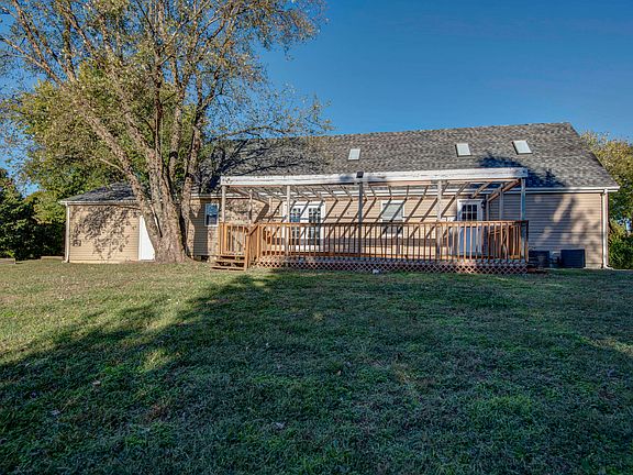 3rd image of 1340 W Mesa Drive