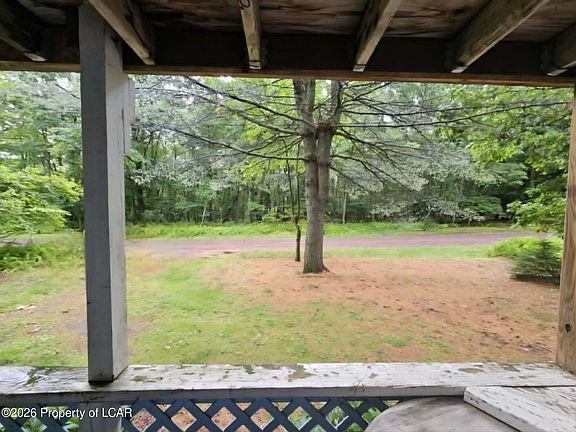 3rd image of 12 Hillary Dr
