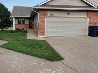 8903 W Delano Cir, Wichita, KS 67212