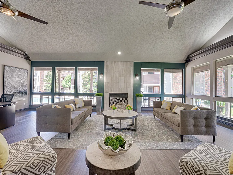 Timberglen Apartments — Photo 13