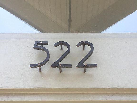 3rd image of 522 Harrison St #1