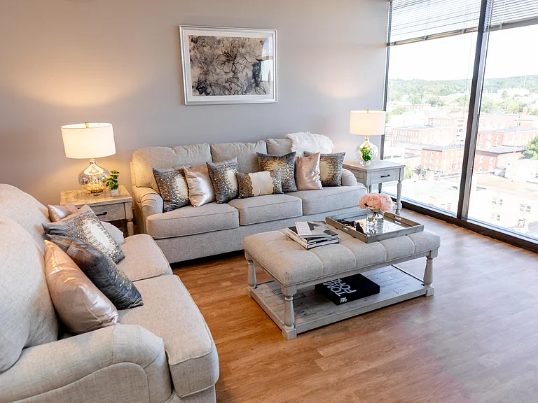 The Residence at 1000 Elm — Photo 112