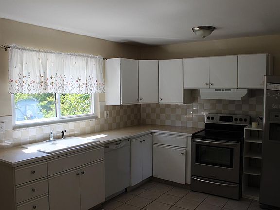 4th image of 801 Hargrove Way