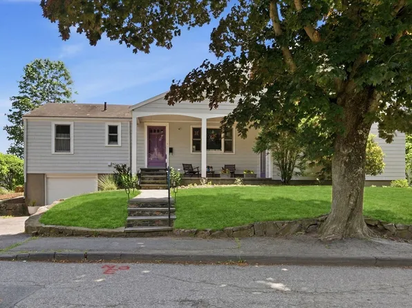 21 Shepard St, Marblehead, MA 01945