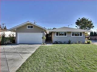 1st image of 902 W Cardinal Dr