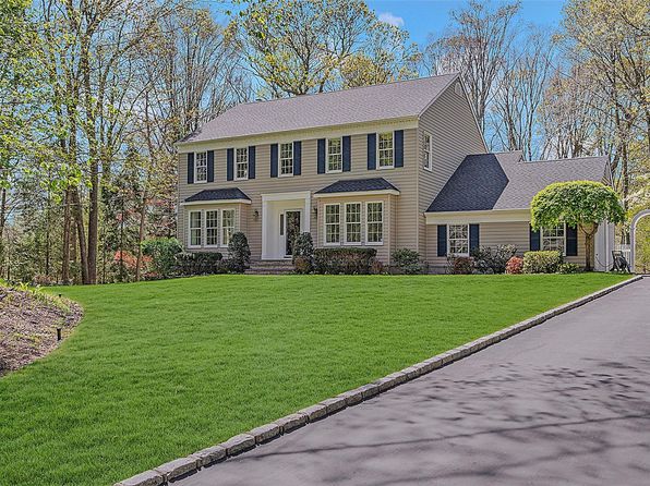 19 Emerald Lane, Wading River, NY 11792