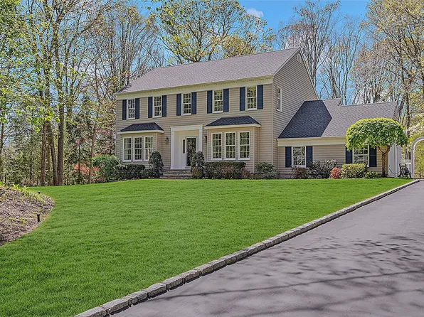 19 Emerald Lane, Wading River, NY 11792