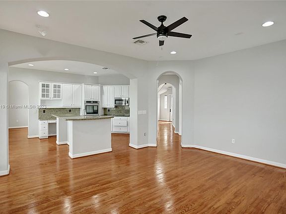 5th image of 3250 SW 195th Ter