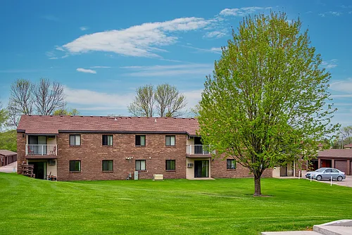 Laurel Place Apartments Photo 1