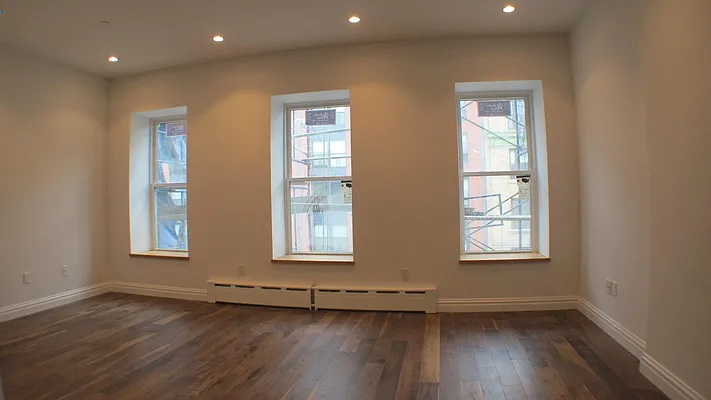 Rented by Keller Williams NYC | media 23