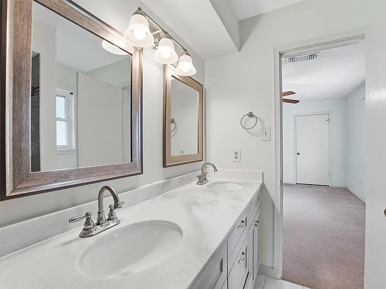 8115 Theisswood Rd — Photo 24