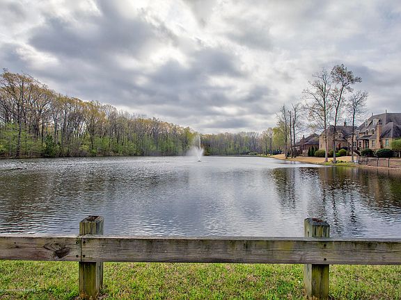 3rd image of 4634 Bonne Terre Dr