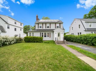 114 Kneeland Rd, New Haven, CT 06512