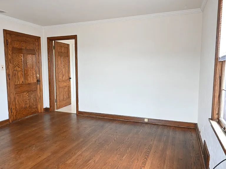 1317 College Ct #W — Photo 5