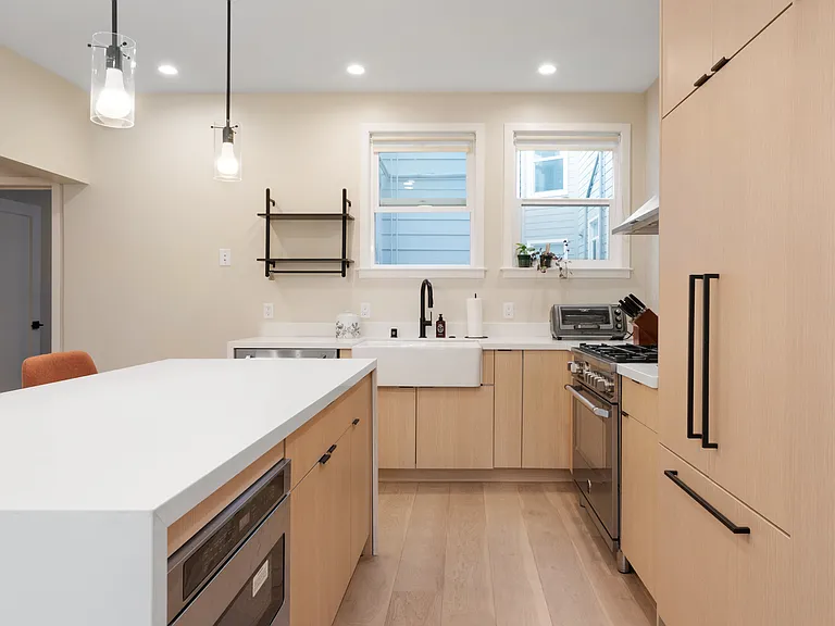 1492 Larkin St #3 — Photo 7