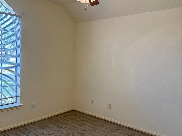12918 Stratford Mill Ln — Photo 13