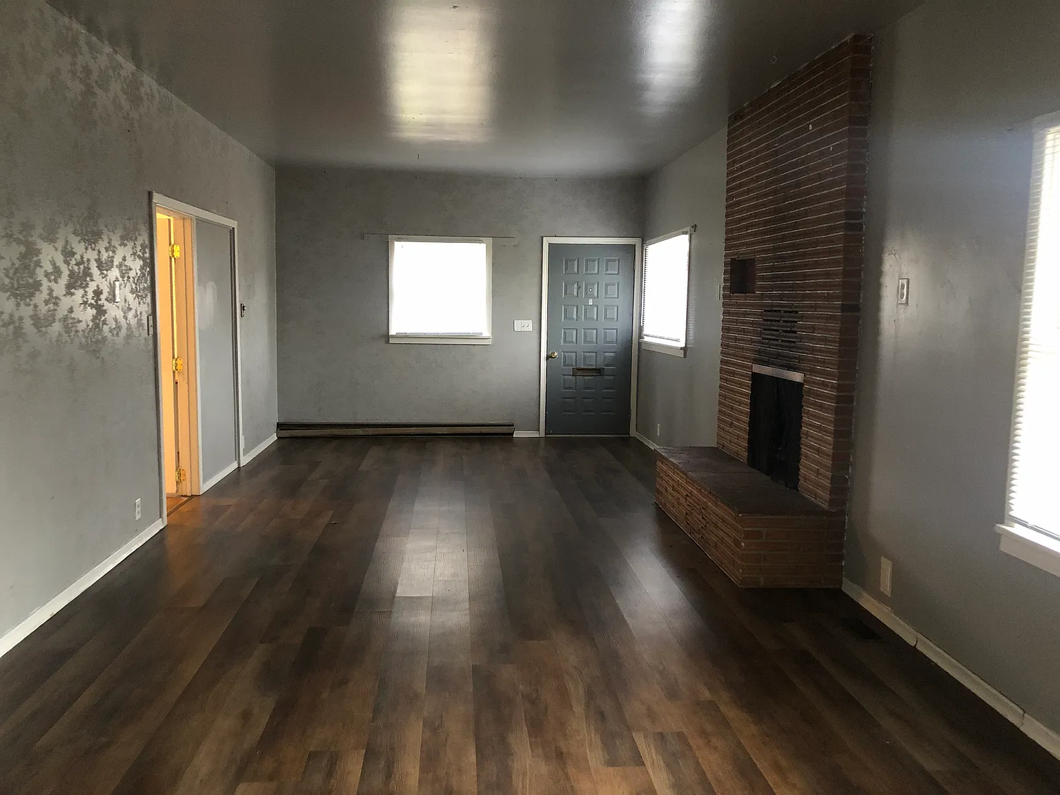 3 bed, 1800 sqft, $1,800 — Photo 3