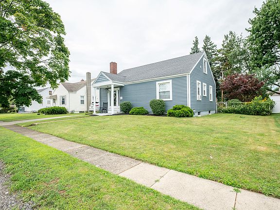 4th image of 1122 Montpelier Ave