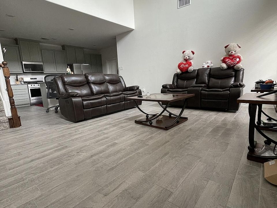 2nd image of 1220 Wildflower Way
