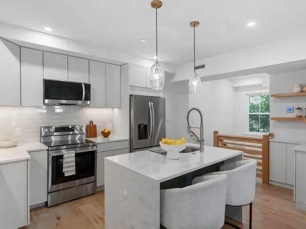 79-79A Sheridan St #1, Jamaica Plain, MA 02130